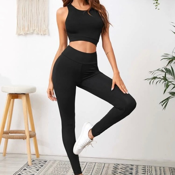 SHEIN Pants - Tank top and leggings workout set